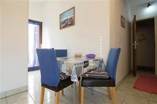 Apartment Burmy Pula
