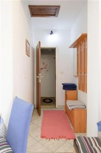 Guest house Apartment Burmy Pula