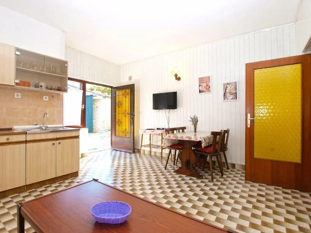 Apartment Burmy Pula 3*,  Croatia