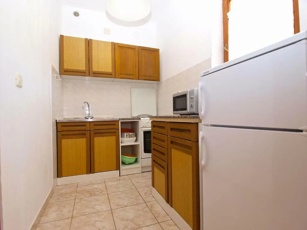 Apartment Burmy Pula
